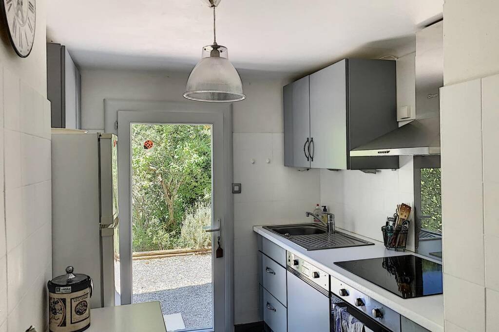 Maison Avec Piscine Chauffee Entre Mer Et Montagne Montauriol  エクステリア 写真