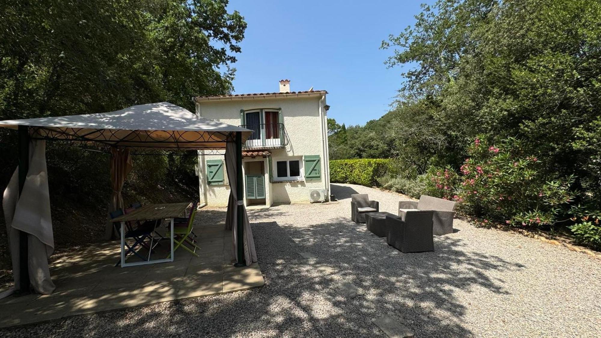 Maison Avec Piscine Chauffee Entre Mer Et Montagne Montauriol  エクステリア 写真